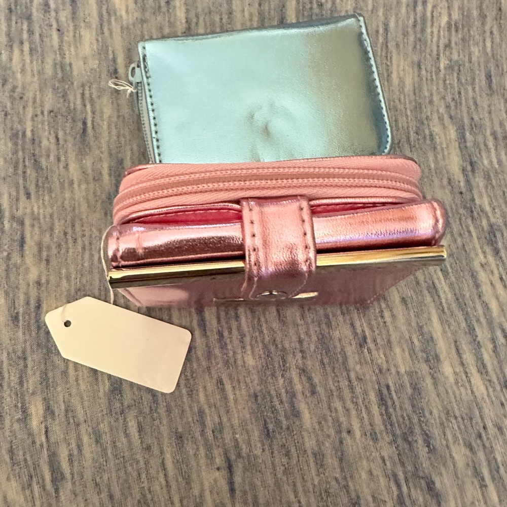 Pink and Blue Wallets - Picture 5 of 5
